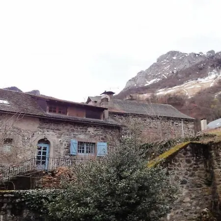 House Saint Jacques
